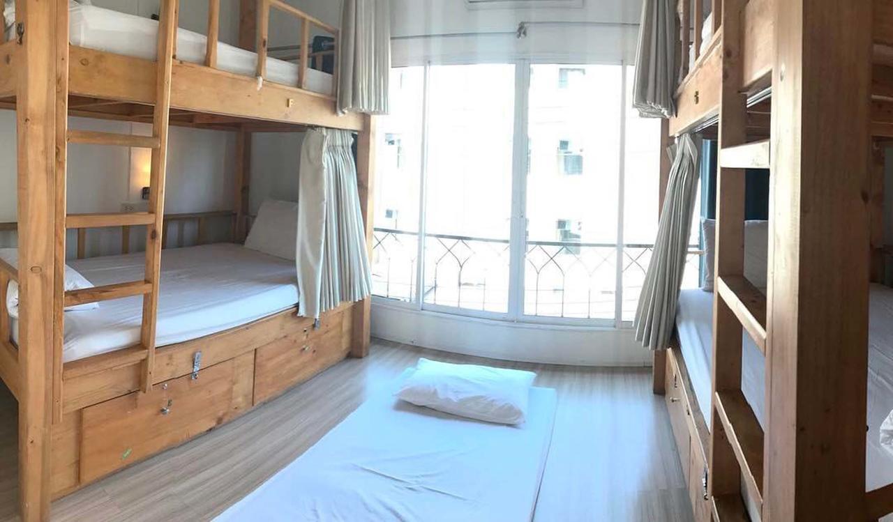 Bunk Boutique Cnx Hostel Чиангмай Екстериор снимка