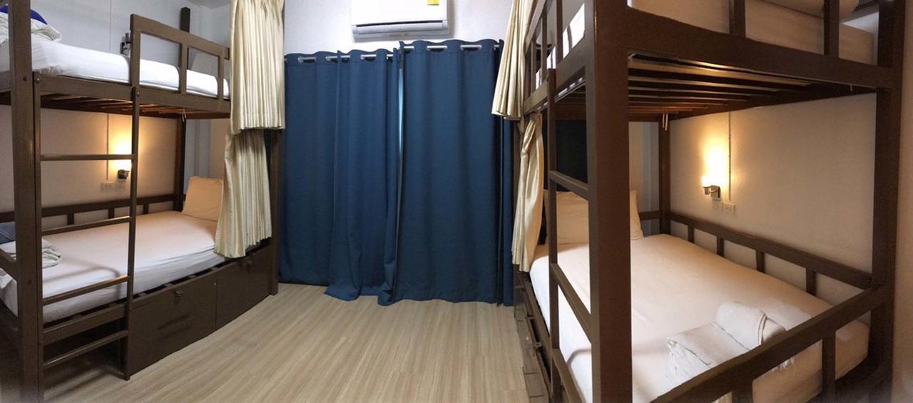 Bunk Boutique Cnx Hostel Чиангмай Екстериор снимка